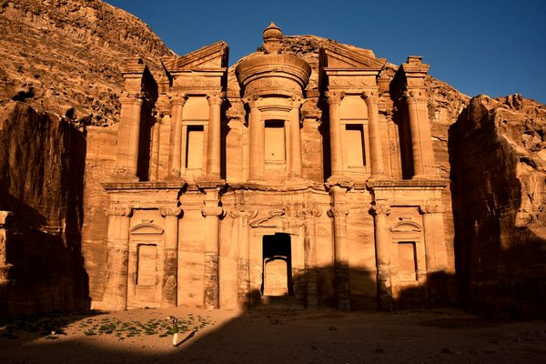 Comment organiser une visite des sites archéologiques de Petra, Jordanie?